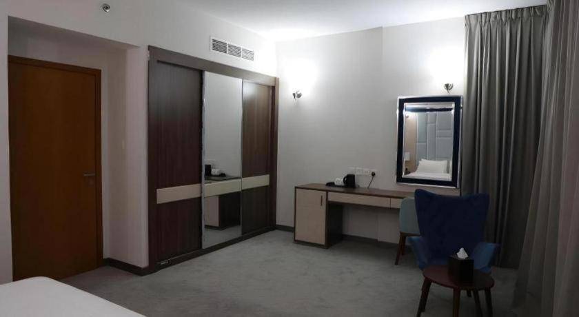 Alazmi Hotel Dubaj Zewnętrze zdjęcie